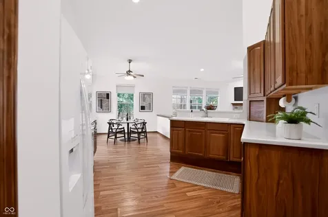9459 N Bayfield Drive Mccordsville IN 46055