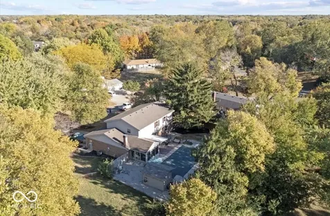 915 Edgehill Lane Anderson IN 46012