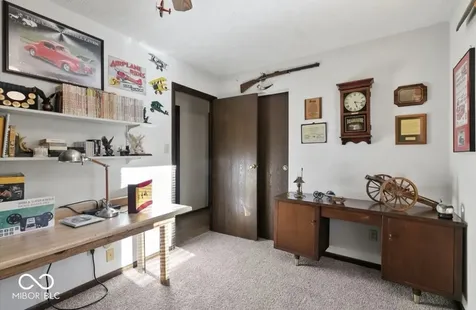 915 Edgehill Lane Anderson IN 46012