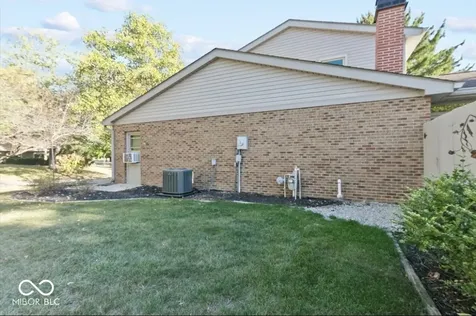 915 Edgehill Lane Anderson IN 46012