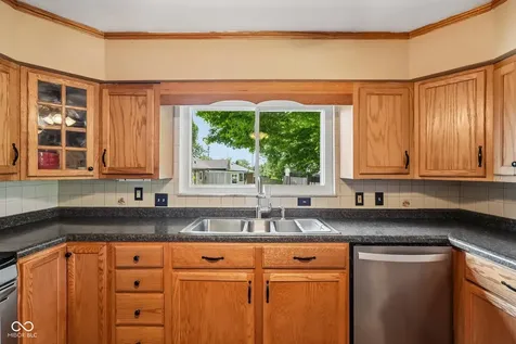 320 Maple Street Greenwood IN 46142