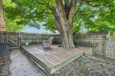 320 Maple Street Greenwood IN 46142