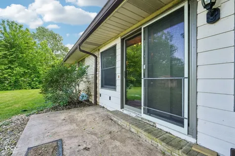 320 Maple Street Greenwood IN 46142