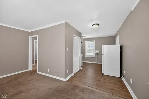 5936 E Shimer Avenue Indianapolis IN 46219