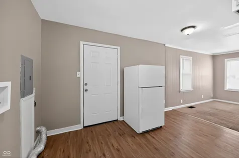 5936 E Shimer Avenue Indianapolis IN 46219
