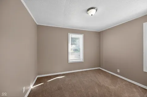 5936 E Shimer Avenue Indianapolis IN 46219
