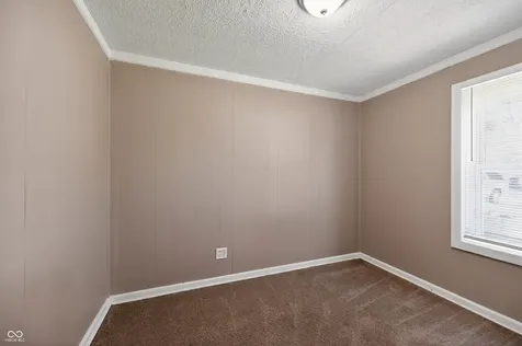 5936 E Shimer Avenue Indianapolis IN 46219