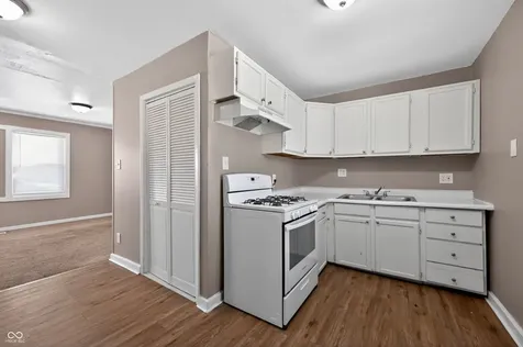 5936 E Shimer Avenue Indianapolis IN 46219