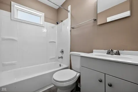 5936 E Shimer Avenue Indianapolis IN 46219