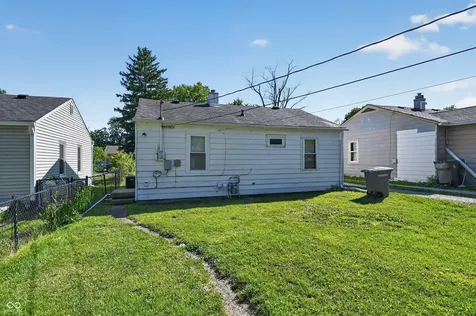 5936 E Shimer Avenue Indianapolis IN 46219