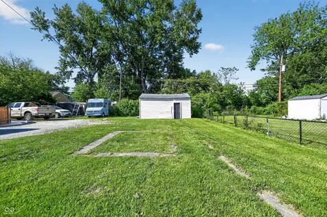 5936 E Shimer Avenue Indianapolis IN 46219