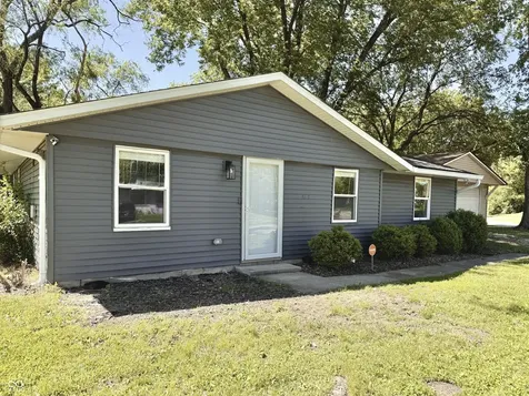 4132 N Vinewood Avenue Indianapolis IN 46254