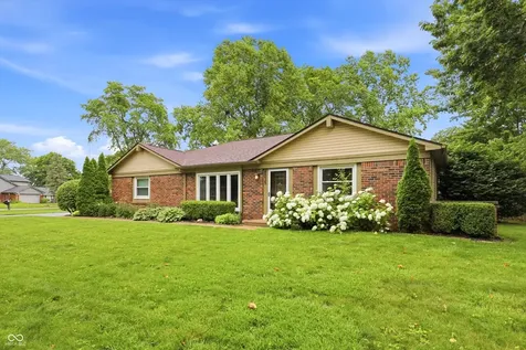8035 Vineyard Drive Indianapolis IN 46260
