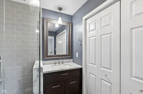 8035 Vineyard Drive Indianapolis IN 46260