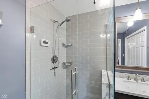 8035 Vineyard Drive Indianapolis IN 46260