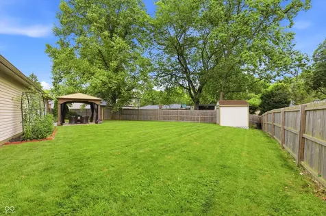 8035 Vineyard Drive Indianapolis IN 46260