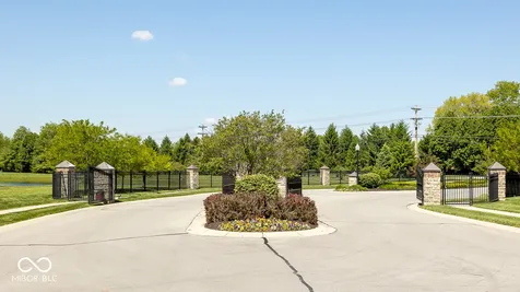 14856 Tiago Lane Fishers IN 46040