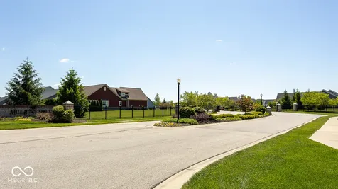 14856 Tiago Lane Fishers IN 46040