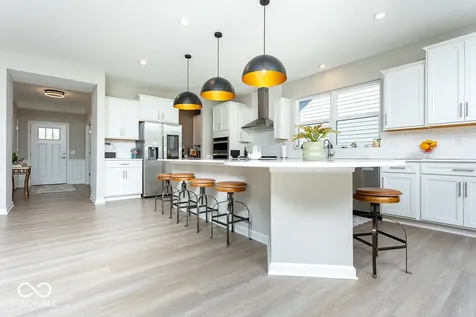 14856 Tiago Lane Fishers IN 46040