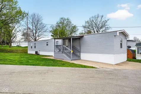 182 Echo Lake E Drive Mooresville IN 46158