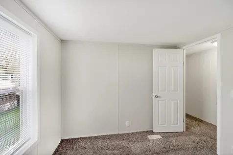 182 Echo Lake E Drive Mooresville IN 46158
