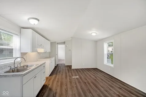 182 Echo Lake E Drive Mooresville IN 46158