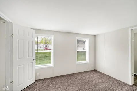 182 Echo Lake E Drive Mooresville IN 46158