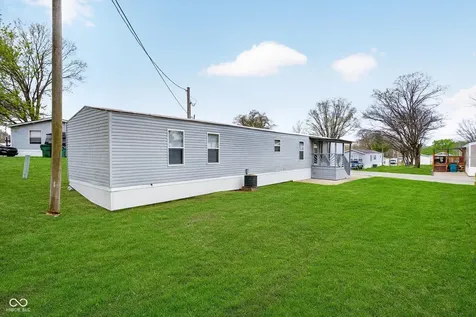 182 Echo Lake E Drive Mooresville IN 46158