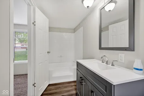 182 Echo Lake E Drive Mooresville IN 46158
