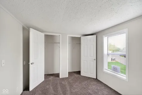 182 Echo Lake E Drive Mooresville IN 46158