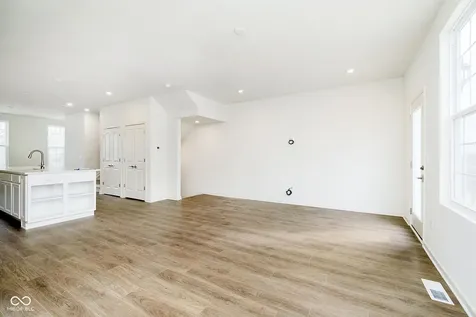 14524 Elsmere Lane Carmel IN 46074