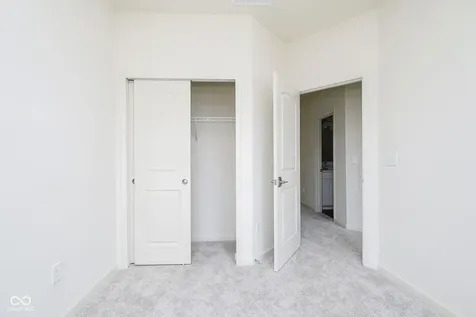 14524 Elsmere Lane Carmel IN 46074