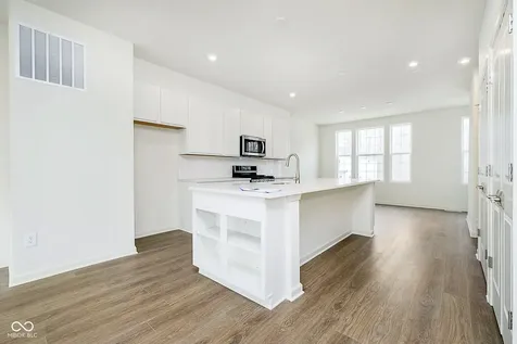 14524 Elsmere Lane Carmel IN 46074
