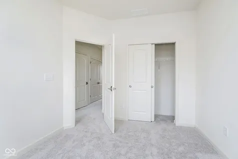 14524 Elsmere Lane Carmel IN 46074