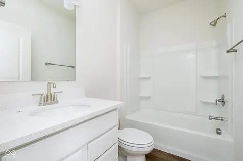 14524 Elsmere Lane Carmel IN 46074