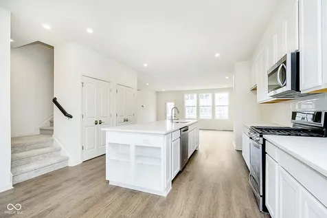 14524 Elsmere Lane Carmel IN 46074