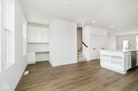 14524 Elsmere Lane Carmel IN 46074