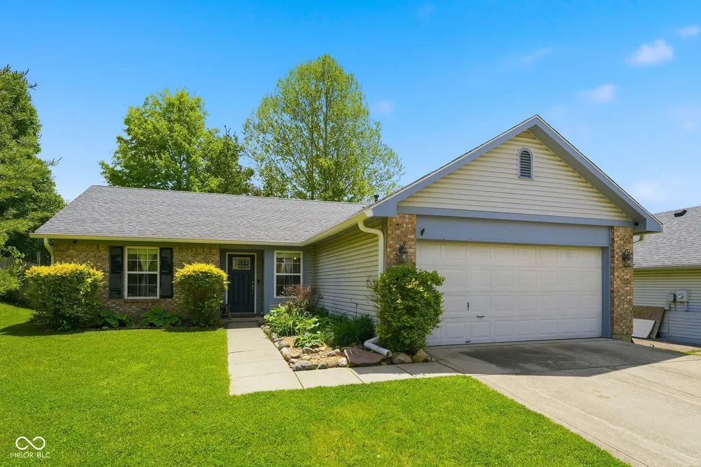 906 Moonlight Court Mooresville IN 46158