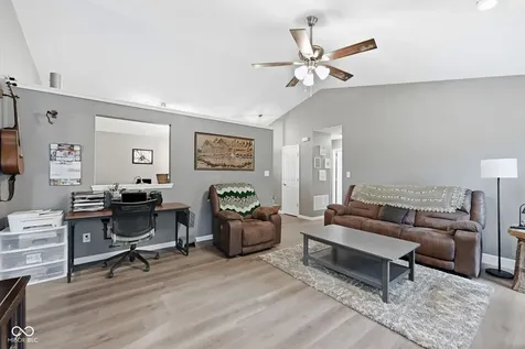 906 Moonlight Court Mooresville IN 46158