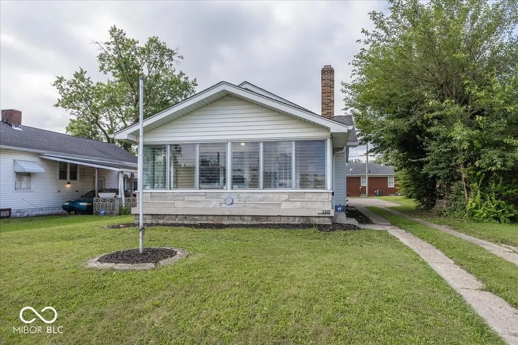 5325 E 10th Street Indianapolis IN 46219