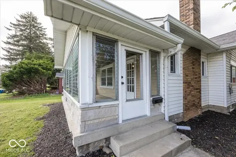 5325 E 10th Street Indianapolis IN 46219
