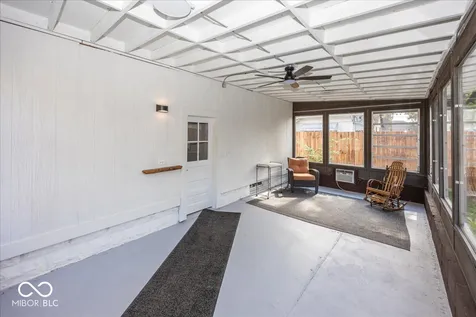 5325 E 10th Street Indianapolis IN 46219