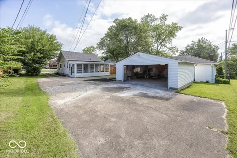 5325 E 10th Street Indianapolis IN 46219