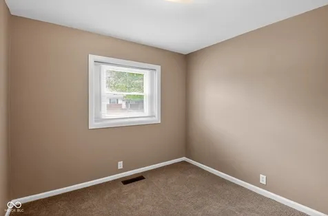 7229 E 34th Place Indianapolis IN 46226