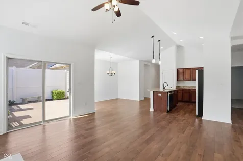 13905 Rue Royale Lane Mccordsville IN 46055