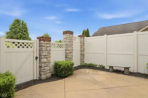 13905 Rue Royale Lane Mccordsville IN 46055