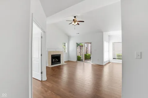 13905 Rue Royale Lane Mccordsville IN 46055