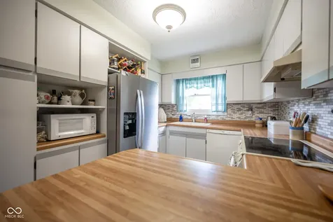 112 Longcastle Drive Greencastle IN 46135