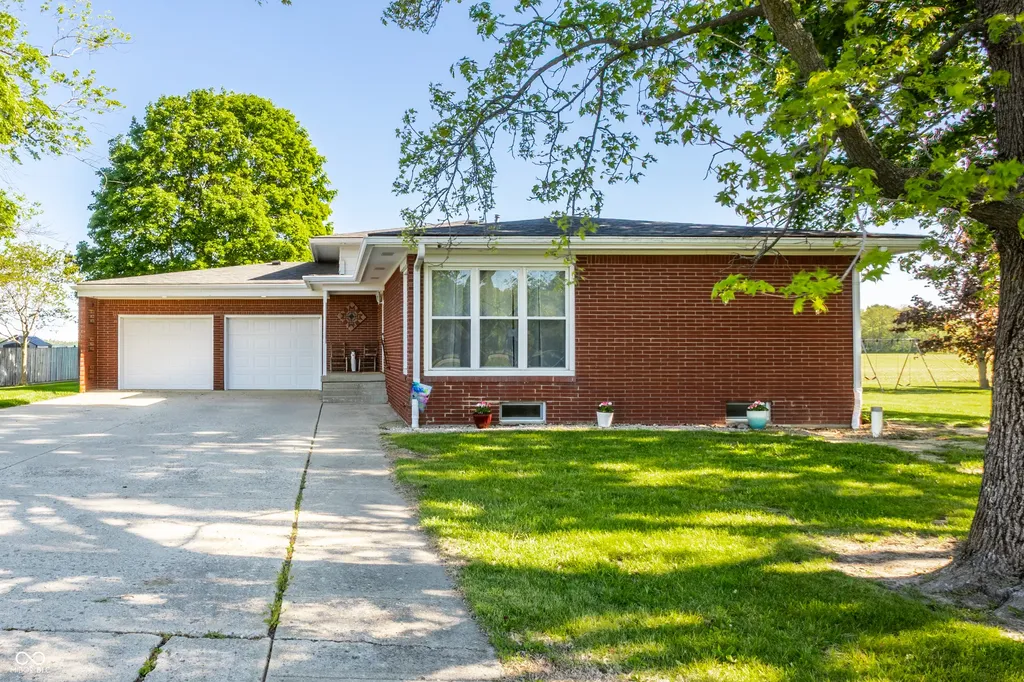 8868 E State Road 234 Wilkinson IN 46186
