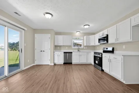 4332 Churchman Court Indianapolis IN 46237